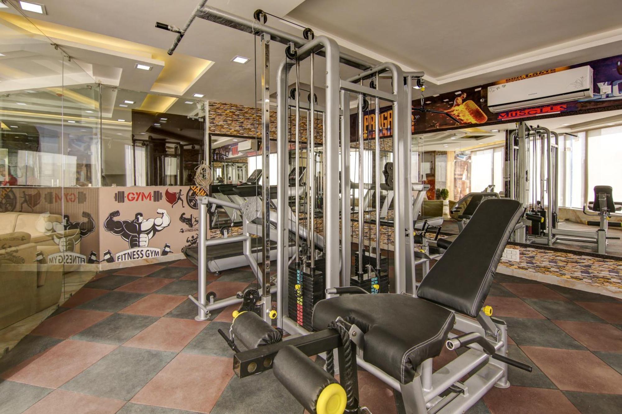 Hotel The Prithvi Near Delhi Airport Нью-Дели Экстерьер фото