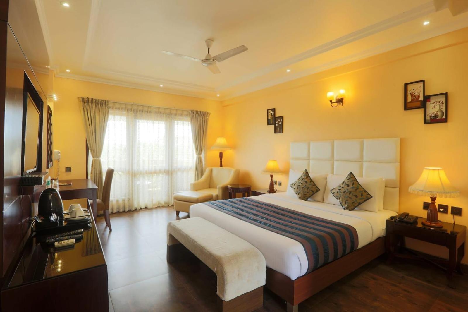 Hotel The Prithvi Near Delhi Airport Нью-Дели Экстерьер фото