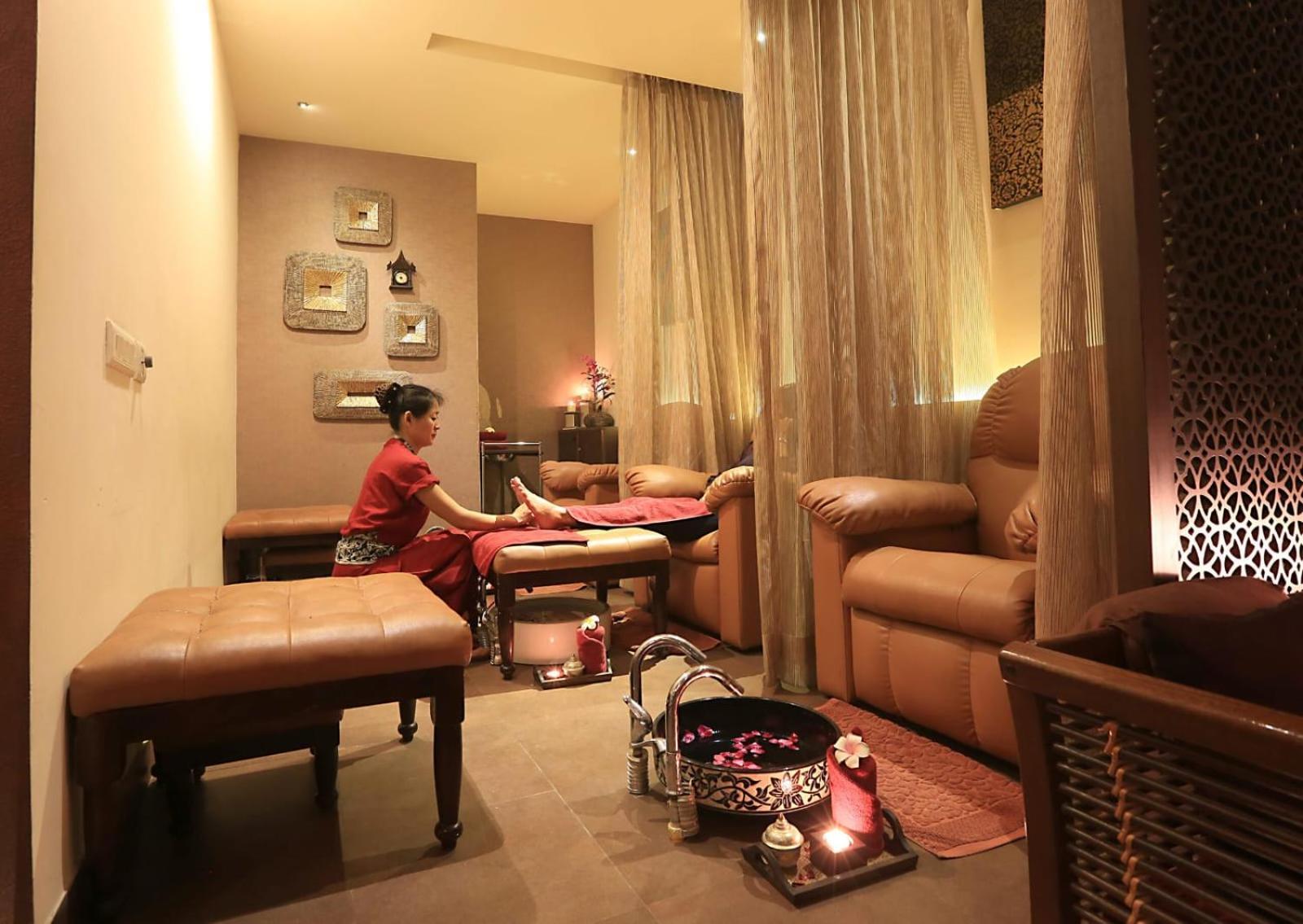 Hotel The Prithvi Near Delhi Airport Нью-Дели Экстерьер фото